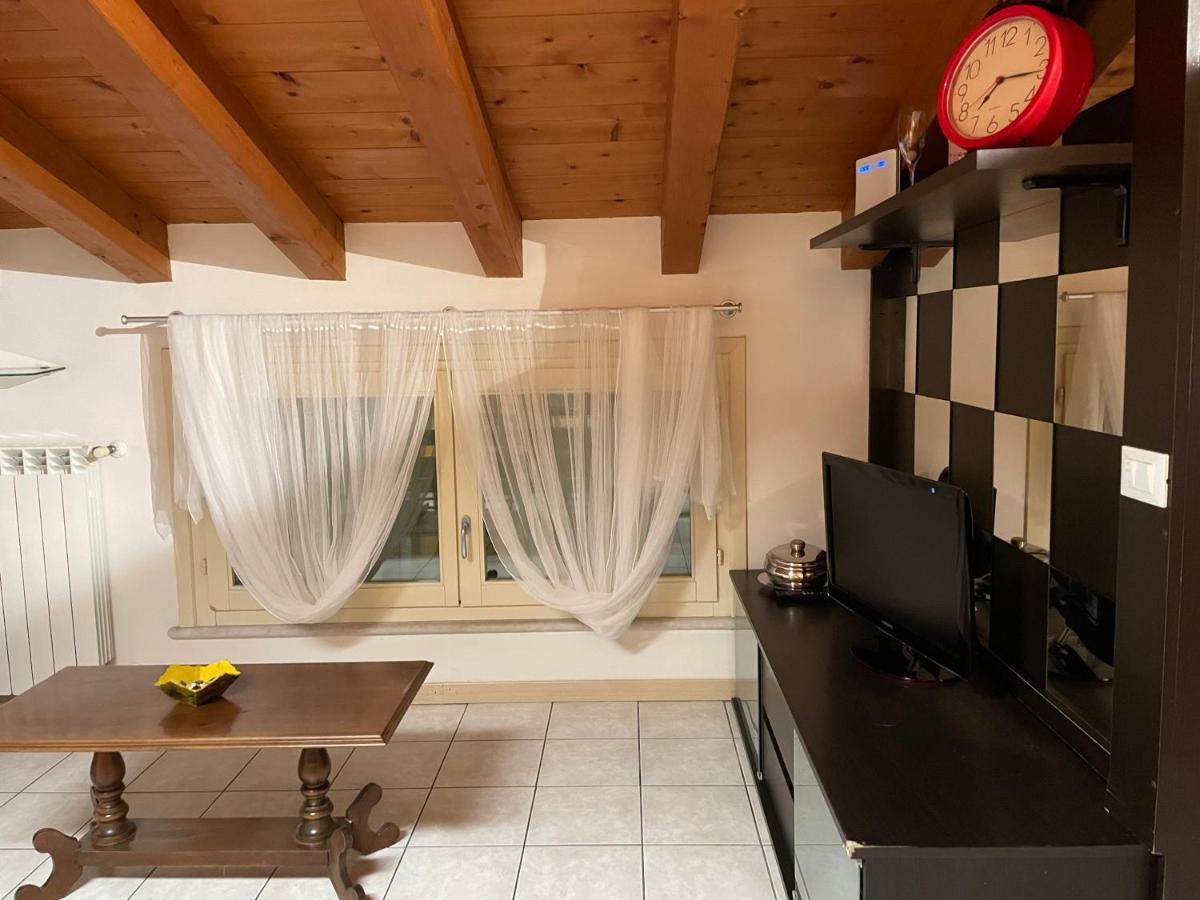 Anna Appartamento Vacanze Monticelli Brusati Zewnętrze zdjęcie